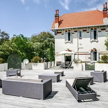 Familiale Pres Du Moulleau Et Des Arbousiers Avec Grand Jardin Et Terrasse - Fr-1-433-18 Villa