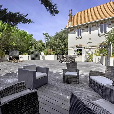 Villa Familiale Pres Du Moulleau Et Des Arbousiers Avec Grand Jardin Et Terrasse